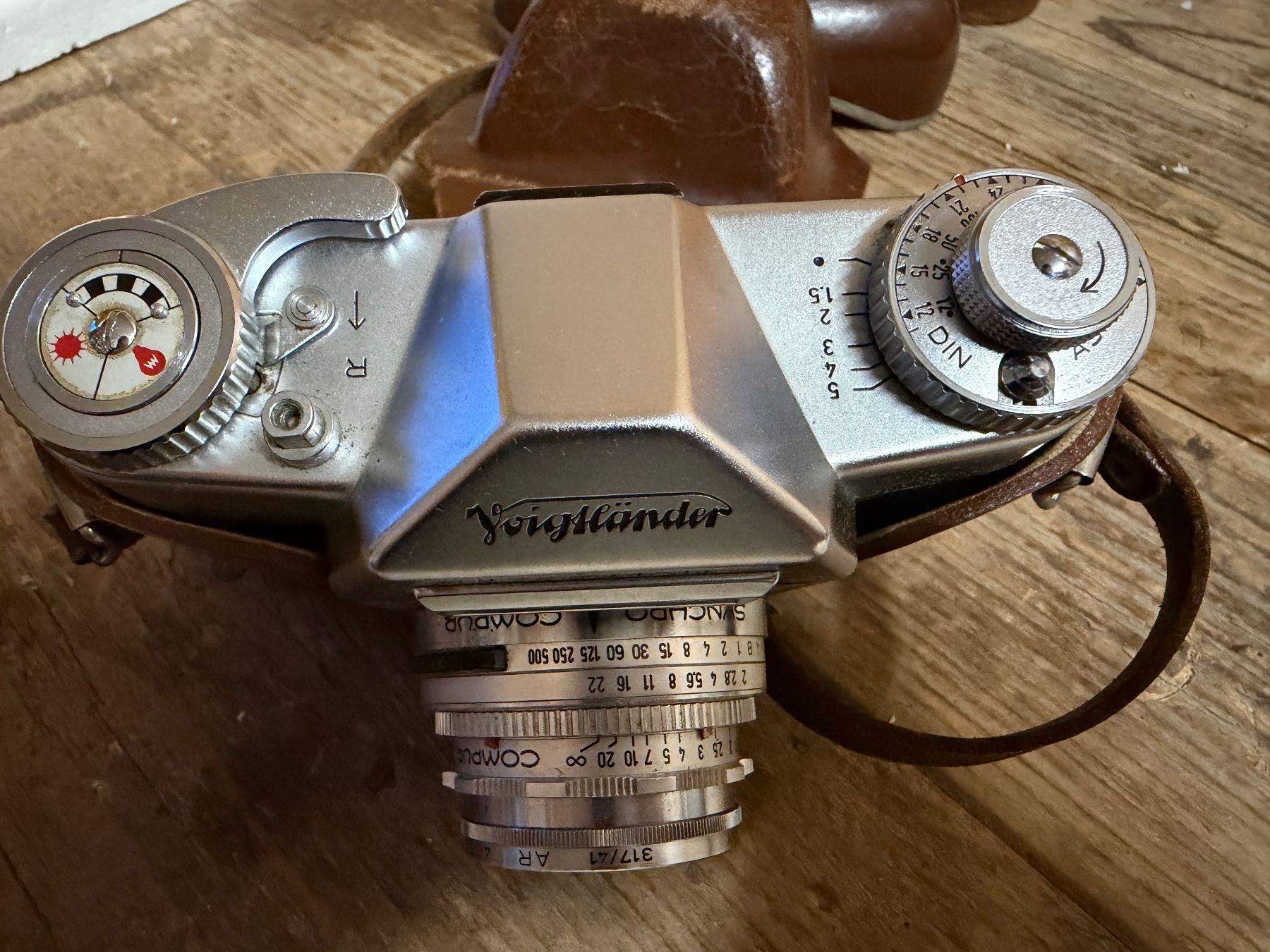 Voigtländer Fotocamera: Voigtländer Bessamatic Kamera Set mit Objektiven – Usato da Otelfingen venduto da Yossi-68 3