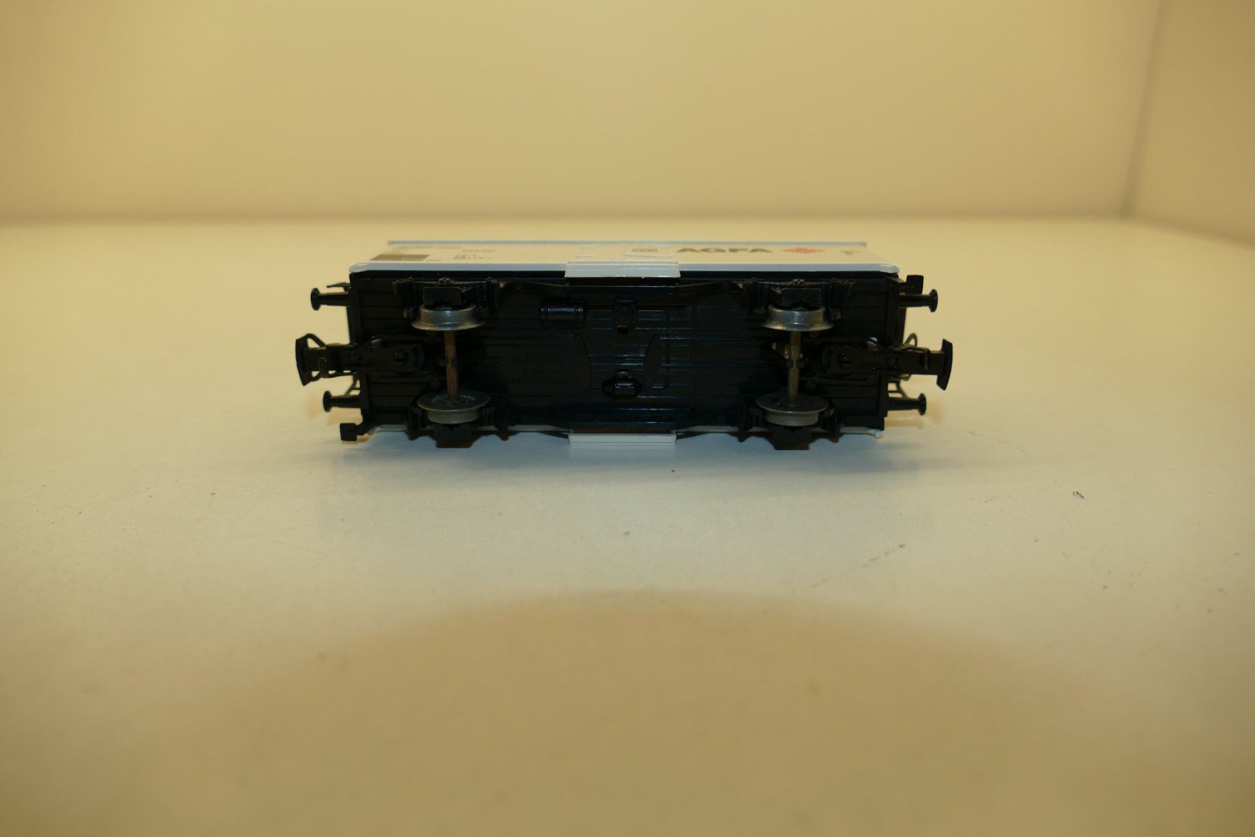 Märklin Modellini di ferrovie: Märklin H0: DB Güterwagen AGFA – Usato da Niederhasli venduto da rail-duerst 3