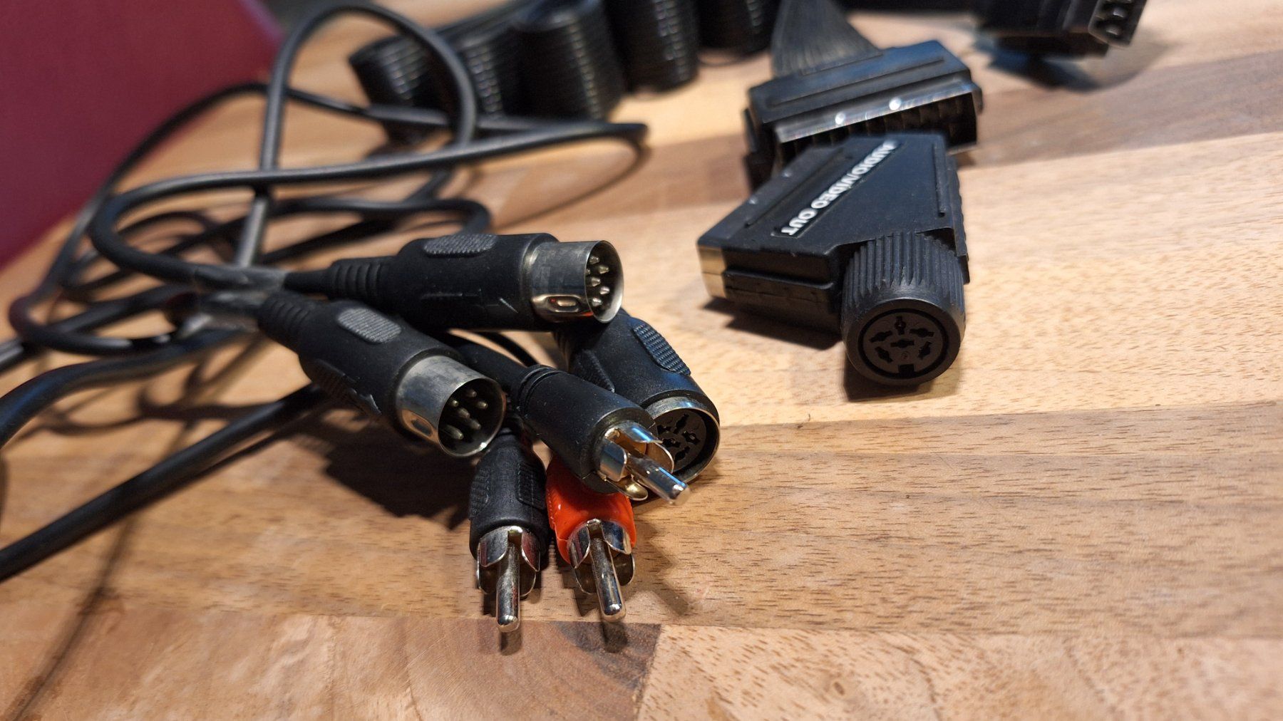 Cavi: diverse Audio - Video Kabel – Usato da Steinhausen venduto da V4ABC