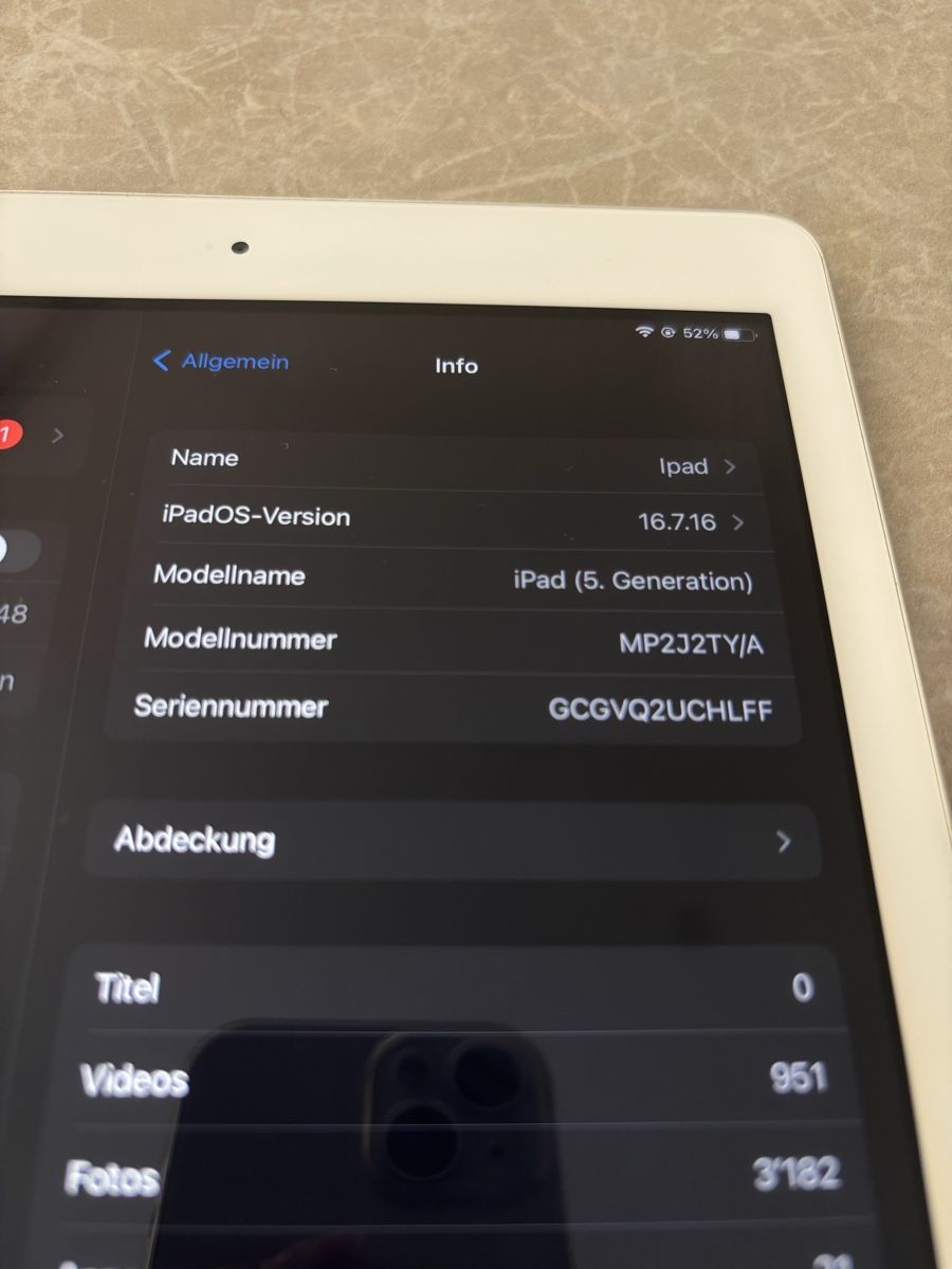 Apple Tablet PC: iPad 5. Generation Silber 32GB guter Zustand – Gebraucht aus Lausen von zoeyy101 5