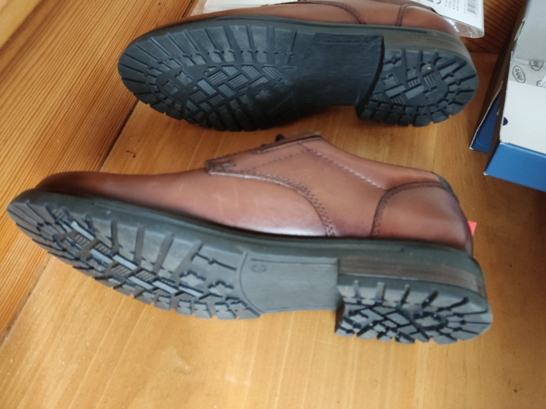 Herrenschuhe: Herrenschuhe aus Leder 43 – Neu und originalverpackt aus Rorschach von Rebel_75 2