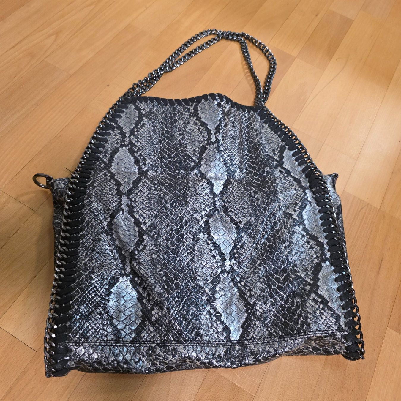 Borse da donna: Große Tasche mit Schlangenprint & Metallkette – Usato da Wald ZH venduto da CapLux 2