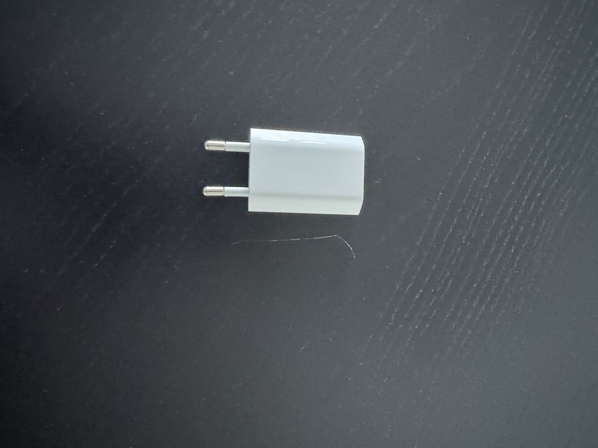 Ikea Cassettiere: Schwarze Malm Kommode von Ikea mit 6 Schubladen – Usato da St. Gallen venduto da Zega6 3