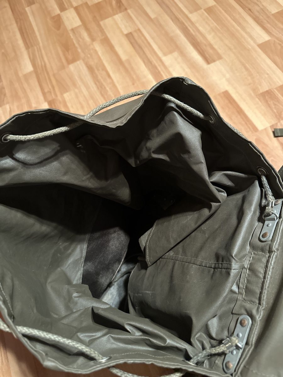 Schweizer Armee Zaini: Schweizer Armee Rucksack 55x42cm – Usato da St. Gallen venduto da mai_2lcj 2