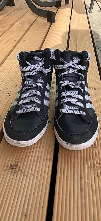 Chaussures hommes: Adidas Schuhe  – D'occasion à Dornach par jon_687v