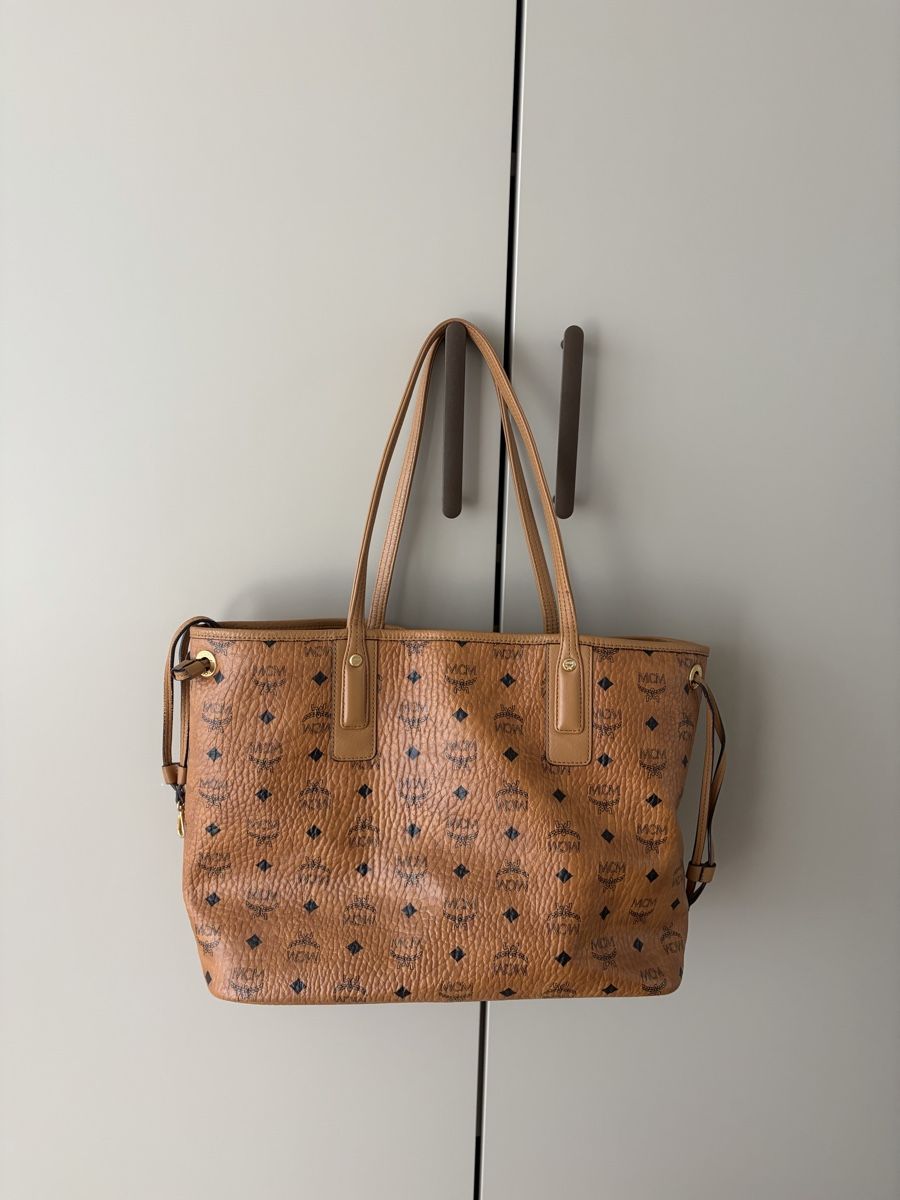 Mcm Taschen für Damen: MCM Wendeshopper – Gebraucht aus Lenzburg von lejlaimamovic 2