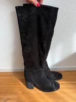 Schwarze Wildleder Overkneestiefe - Grösse 40
