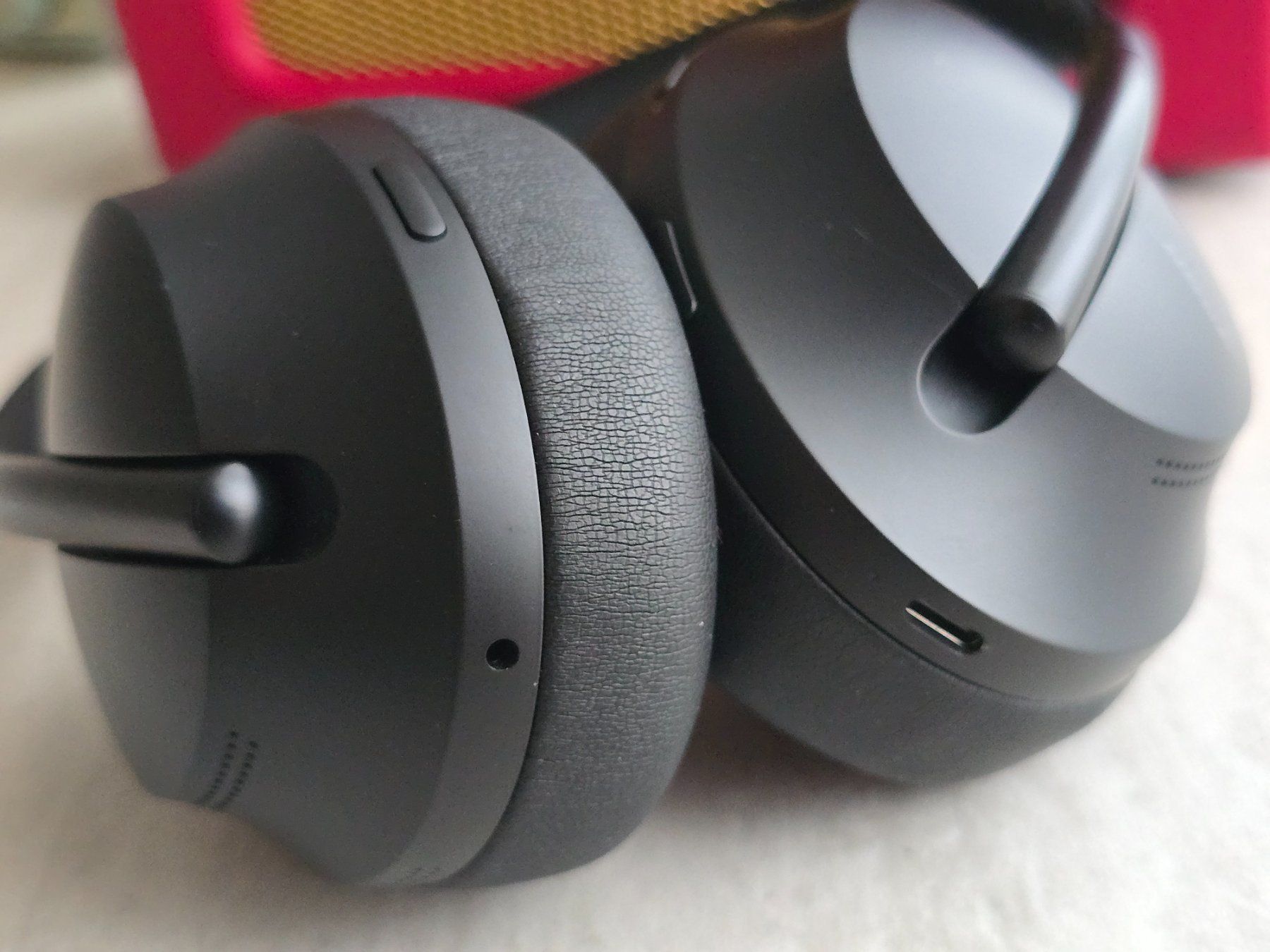 Bose Casques audio: Bose Noise Cancelling 700/Top – D'occasion à Basel par Zait 1