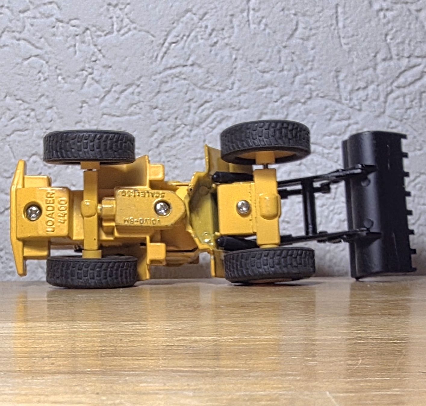 Modellbausätze & Standmodelle: Volvo BM 4400 Radlader Loader Schaufel 1:50 – Gebraucht aus Männedorf von Modellbau-wyss 4