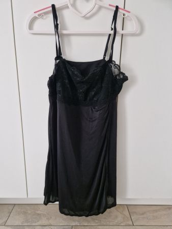 Schwarzes Negligé von Bodyflirt, Gr. 44/46, mit Spitze