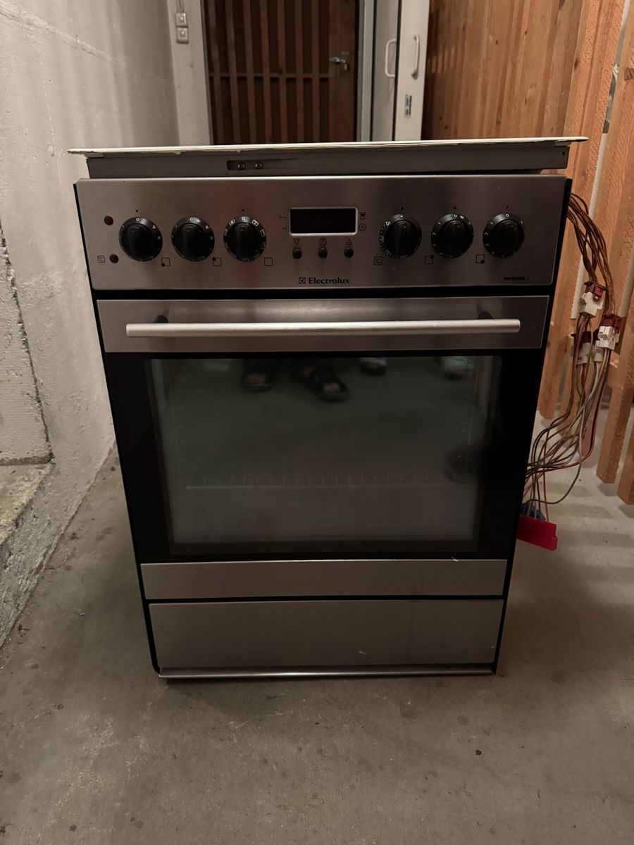 Elettrodomestici da cucina: Backofen mit Herdplatte gebraucht – Difettoso da Winterthur venduto da sa78 2