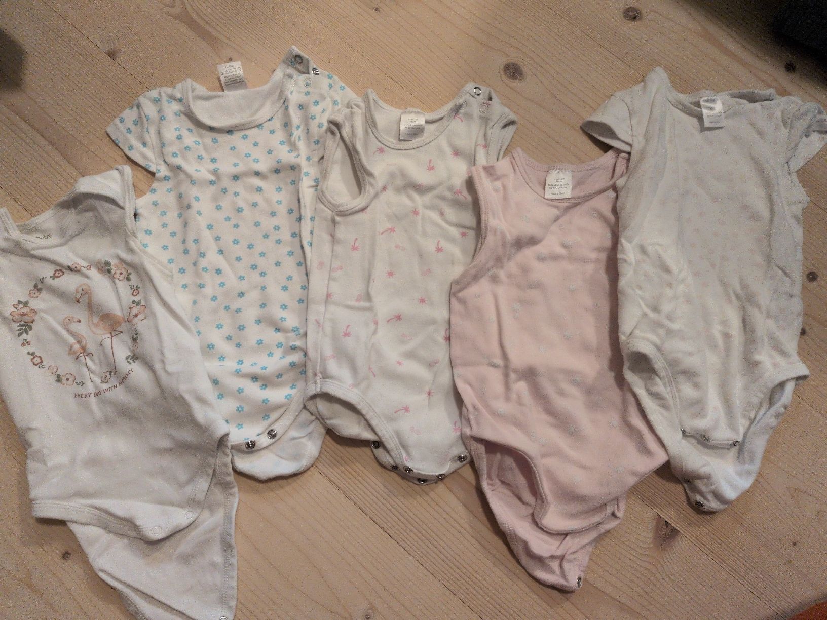 Lotti & Set di vestiti: Kleiderpaket Gr. 86 – Usato da Oberhelfenschwil venduto da Tattar 8