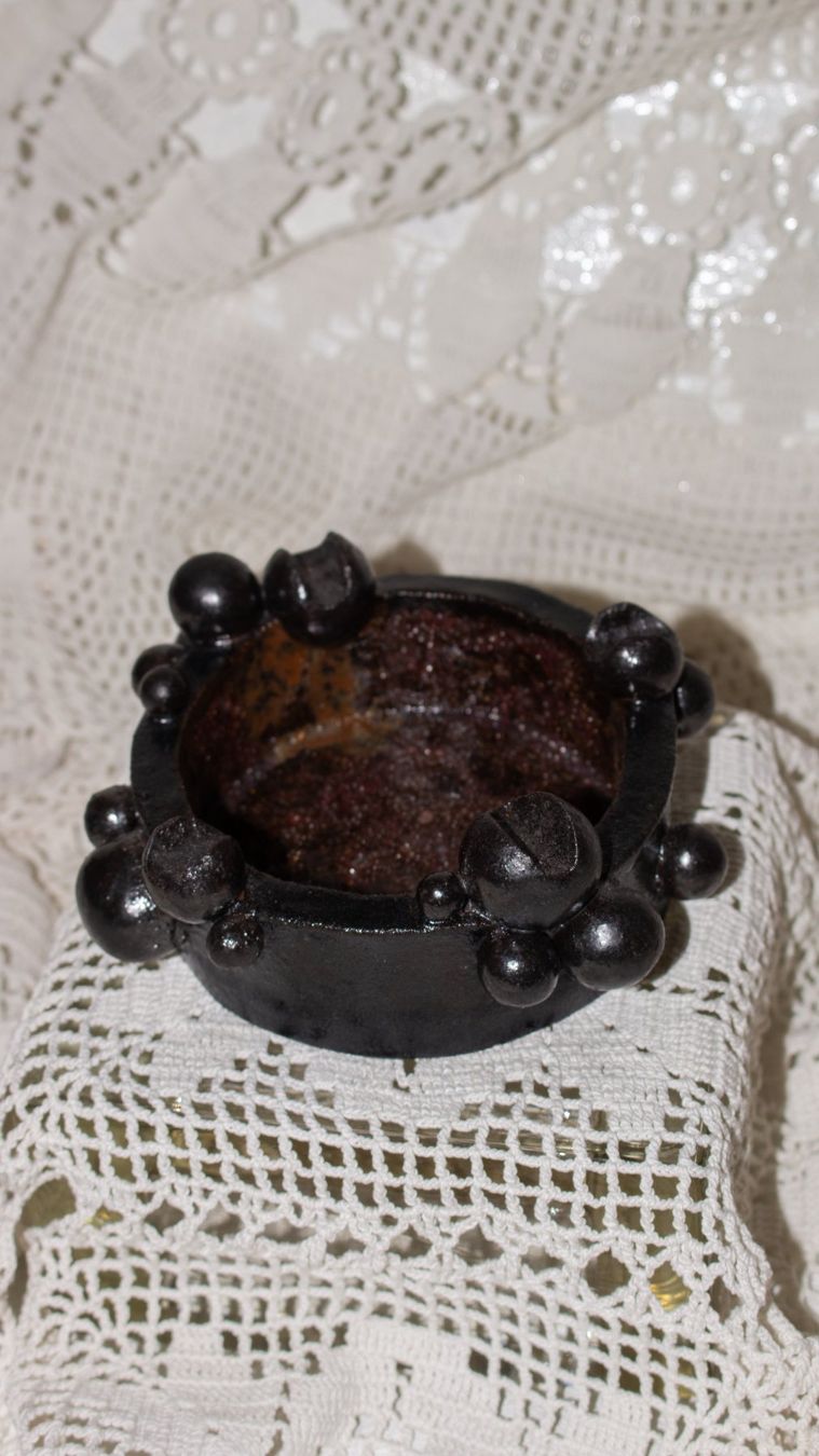 Portacenere: Handmade Ceramic Ashtray 🖤 – Nuovo e nell'imballaggio originale da Grellingen venduto da angels.of.horror