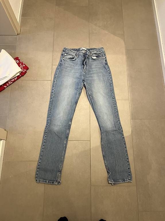 Jeans: Jeans Zara – Usato da Zürich venduto da mik_7hwr