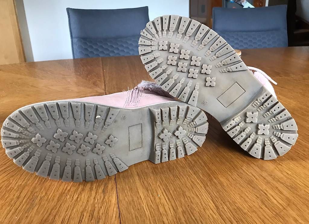 Scarpe per ragazze: Winterstiefel Venice Grösse 35 – Usato da Boswil venduto da MaKoBo 1