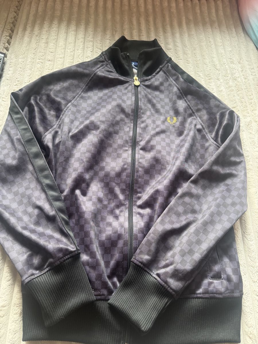 Vestes: Fred Perry Jäckli gebraucht – D'occasion à Witterswil par gsc_z6ts