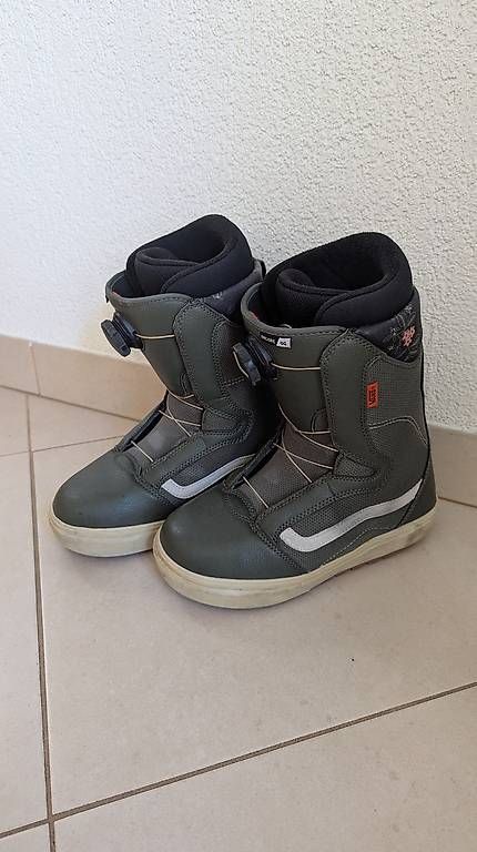 Scarpe da uomo: Boots snowboard Vans 37  – Usato da Provence venduto da tokoclo 1