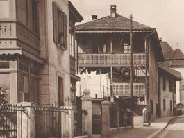 MOUTIER: rue neuve, cpa photo Guggenheim 1927