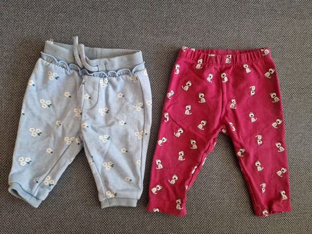 2 Baby Hosen Set blau und pink gemustert Gr 62