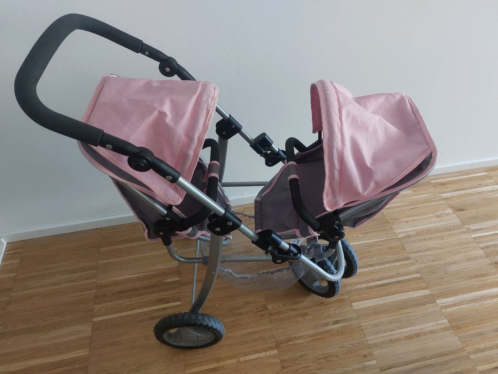 Carrozzine per bambole: Puppen-Zwillingswagen – Usato da Zürich venduto da Mschorschgaggo 1