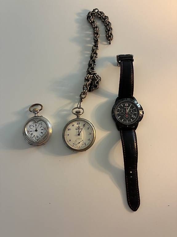 Montres: Orologi – D'occasion à Riva San Vitale par Samantha78