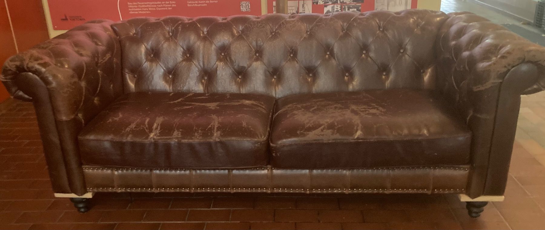 Divani: Chesterfield-Sofa in Leder, braun – Usato da Bern venduto da ujo_s5v7