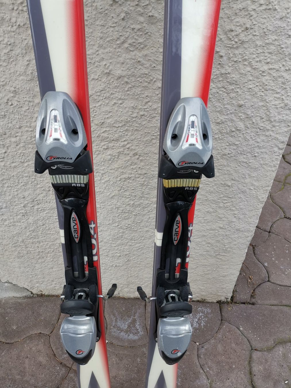 Rossignol Skis: Ski Rossignol rot-weiss – Gebraucht aus Kriens von Murbi19 4