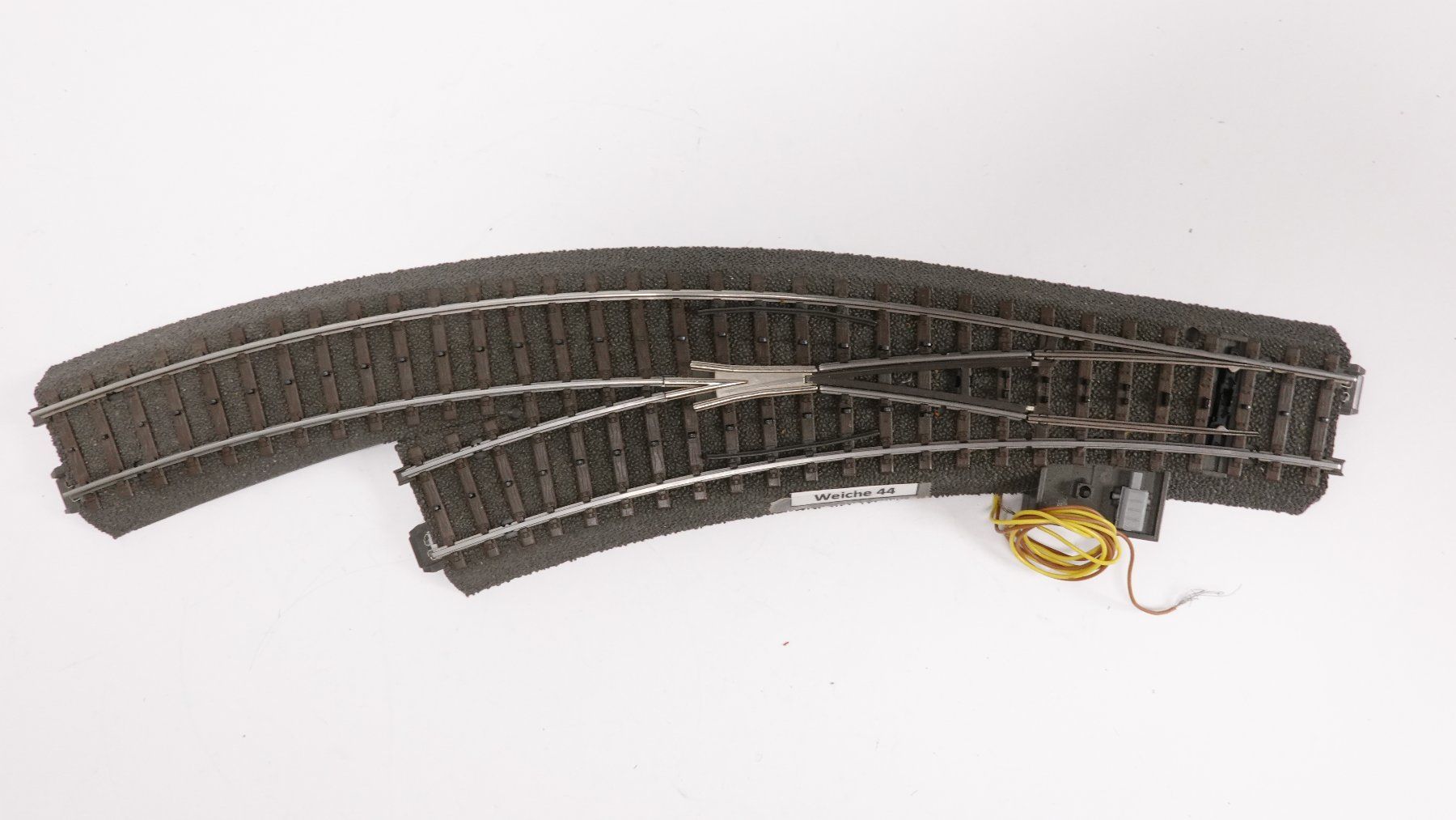 Märklin Modelleisenbahnen: c1 Märklin 24671 Kurvenweiche+Antrieb+Decoder | 0242 – Gebraucht aus Uetendorf von tigermuegi