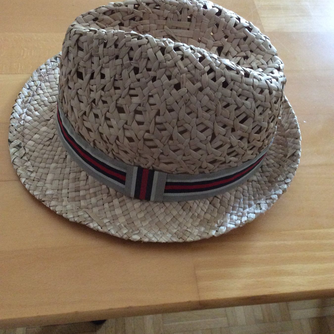 Copricapi, berretti & cappellini: Chapeau de soleil en paille – Usato da Biel/Bienne venduto da Ganesh12 2