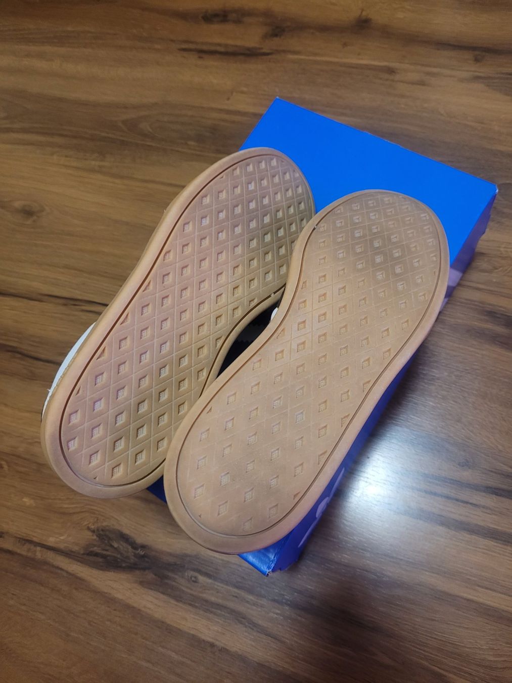 Adidas Chaussures femmes: Adidas Sneaker Gr.8 – D'occasion à Sevelen par ste_ph9z 4