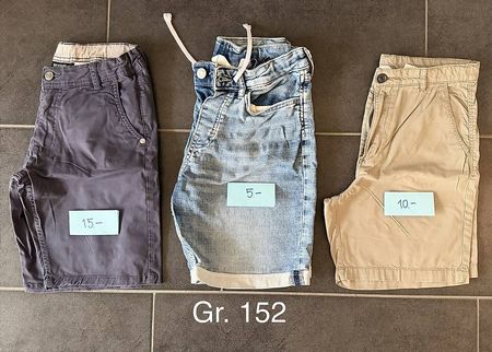 Jungshosen Gr. 152