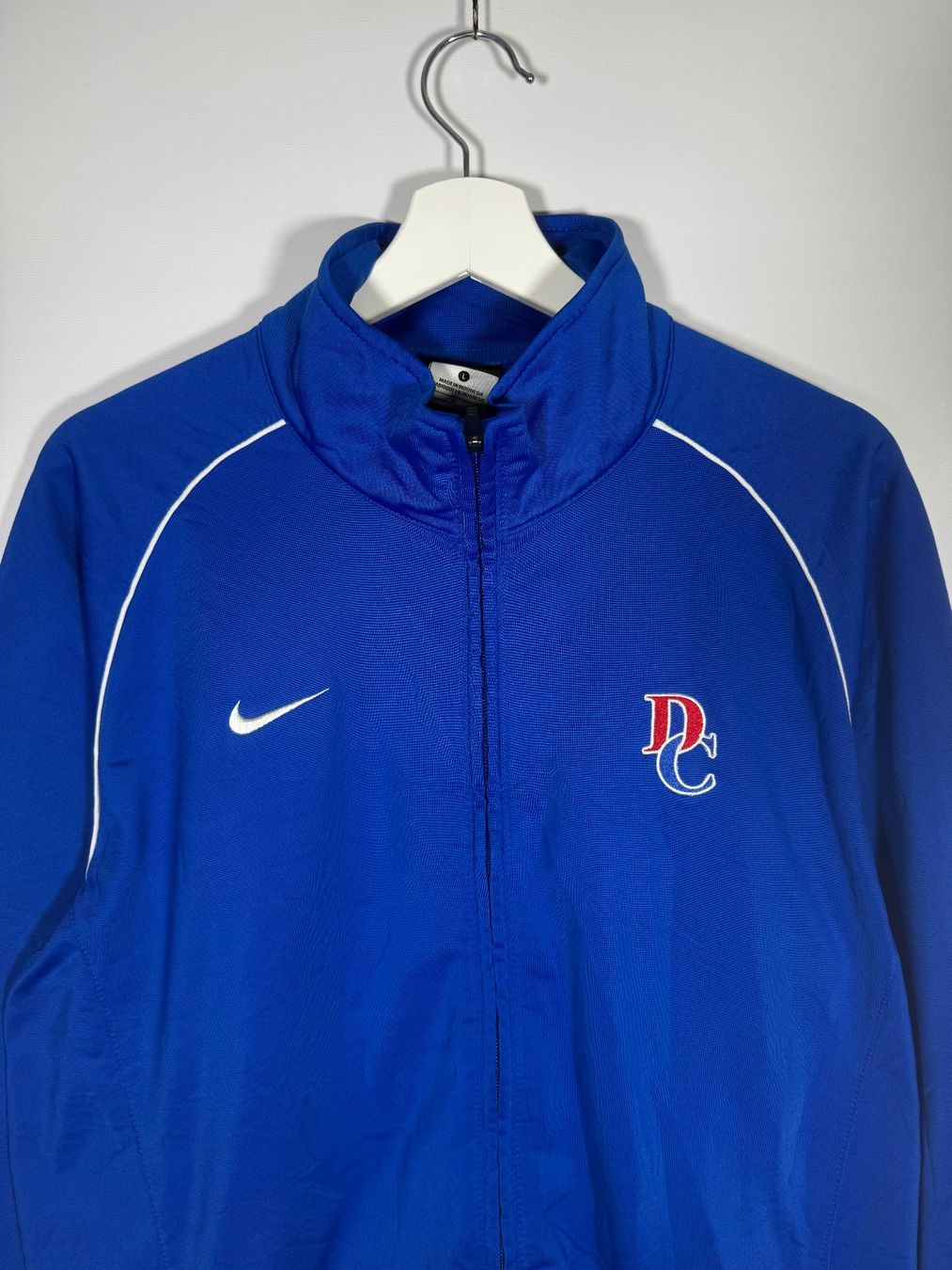 Nike Maglioni & Felpe: Nike Vintage Trainingsjacke L – Usato da Mühledorf BE venduto da ericgrunder_12 1