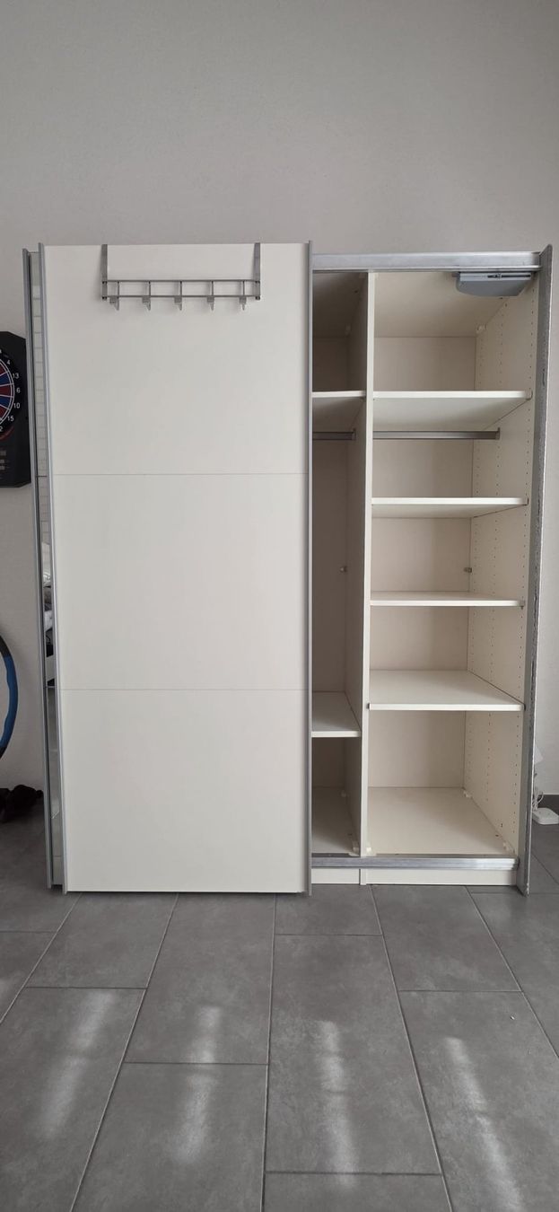 Schränke: Kleiderschrank – Gebraucht aus Gipf-Oberfrick von Decianni 2