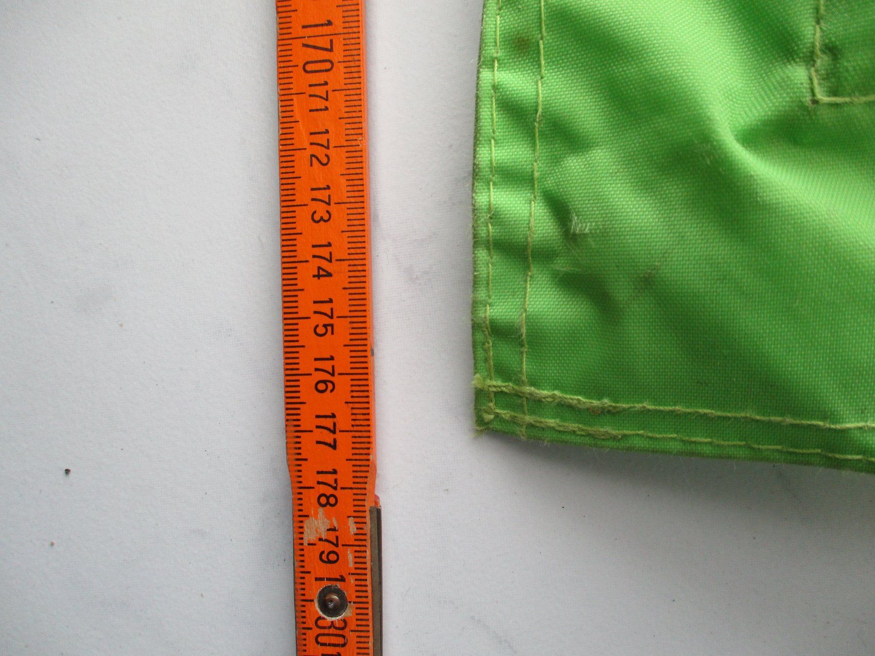 Fatboy Coussins: Original Design "Fatboy" Sitzsack Trendfarbe Zitronengrün – D'occasion à Zufikon par Schweizer1291 2