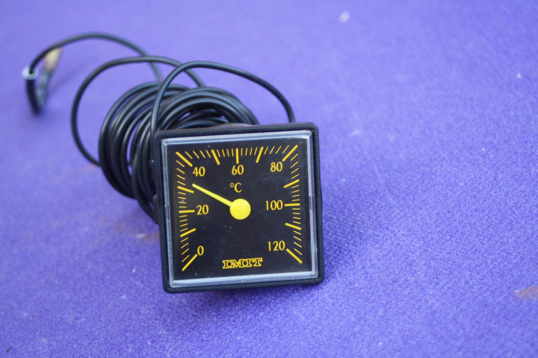 Sonstiges für Haushalt & Wohnen: THERMOMETER MIT FERNFÜHLER – Gebraucht aus Wauwil von Pneuedy 3