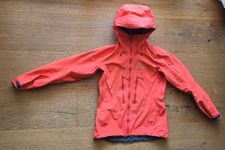 Arc’teryx Alpha SV | Damen M | Korallenrot | Made in Canada