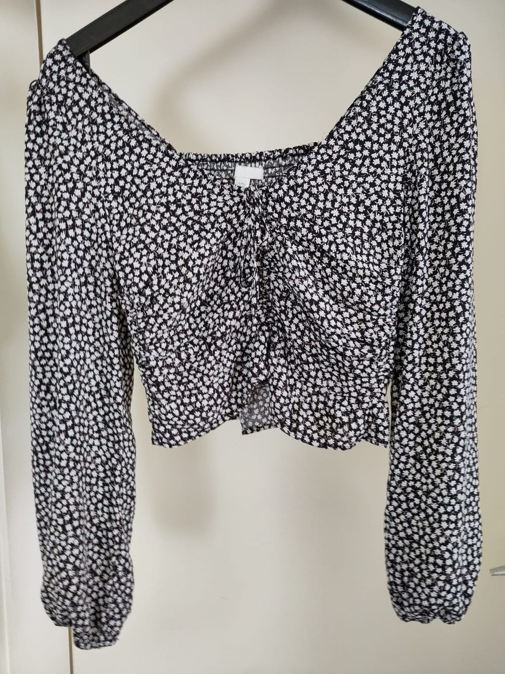 H&M Camicette: Bluse cropped Gr. XS kaum getragen – Nuovo (secondo la descrizione) da Oberuzwil venduto da venditum.