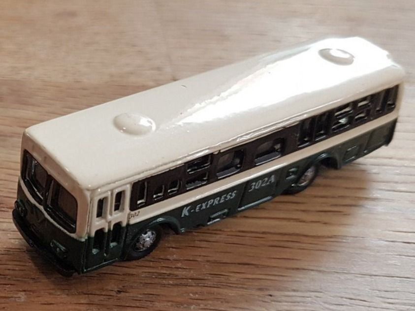 Modelleisenbahnen: Très beau car vert et blanc – Neu und originalverpackt aus Saxon von Sebdem 1