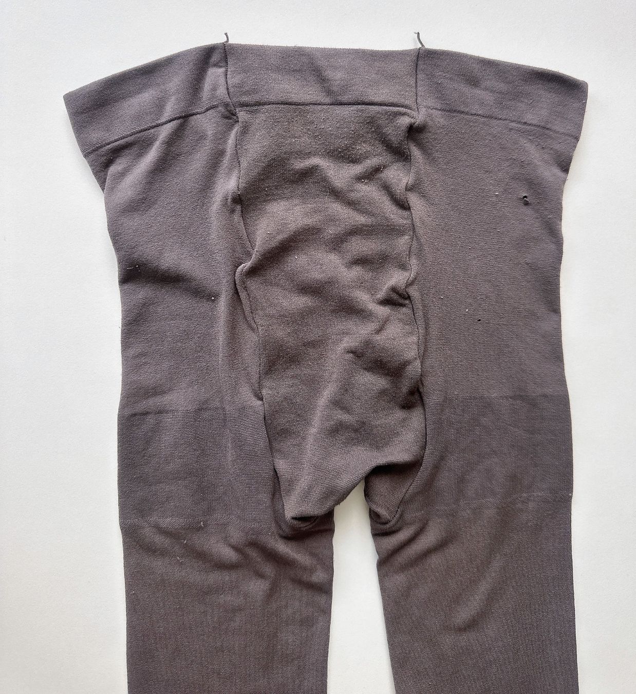 Calze & Collant: Strumpfhose hellviolett, 35 DEN, klein Defekt – Usato da Oberglatt ZH venduto da qilinw 1