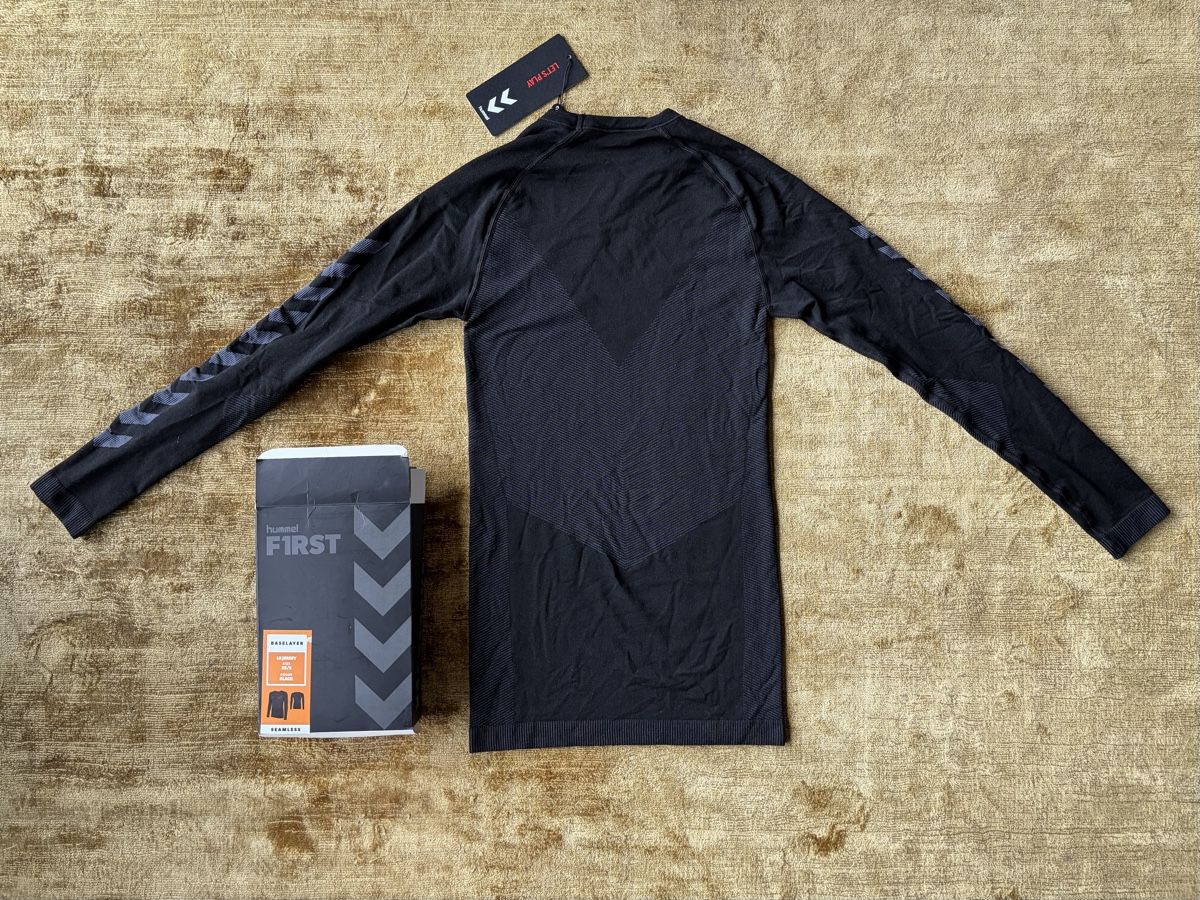 Hummel T-Shirts: Baselayer Hummel Langarm – Neu und originalverpackt aus Brugg AG von vrooom 1