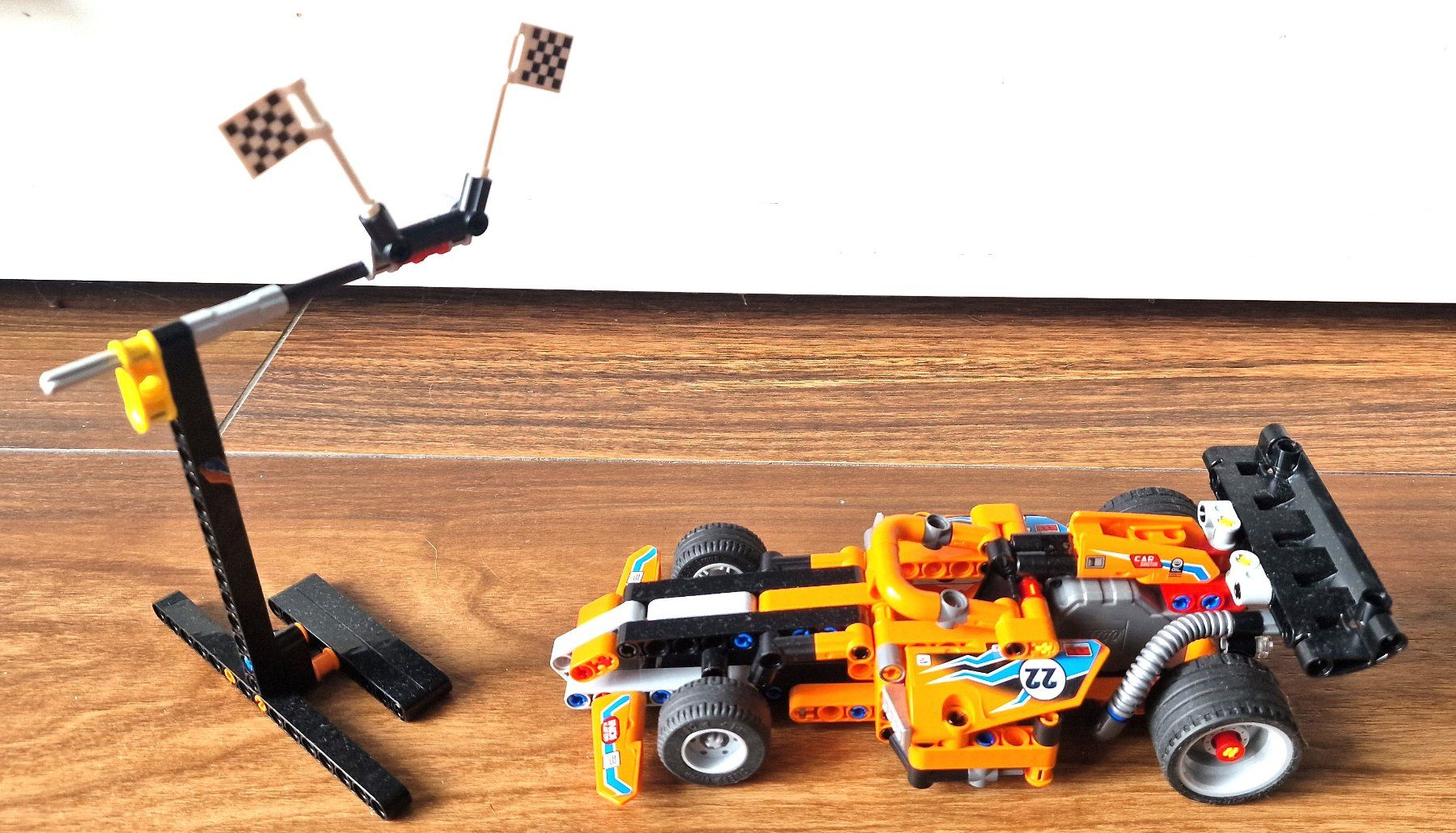 Lego Kit di costruzioni: Lego Technic Renn-Truck 42104 – Usato da Hombrechtikon venduto da MalgorzataJ 2