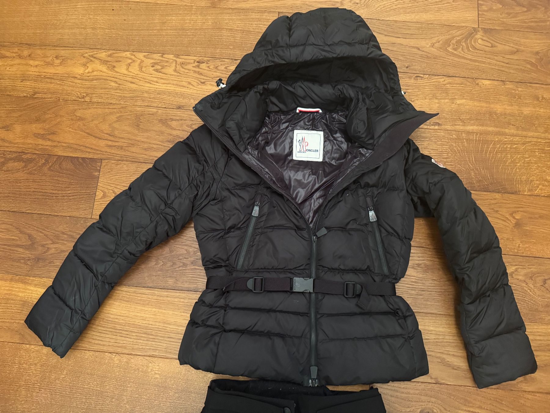 Anzüge & Kostüme: Moncler - Ensemble de ski - noir - Taille 2 – Gebraucht aus Zürich von odi_ldv8 2