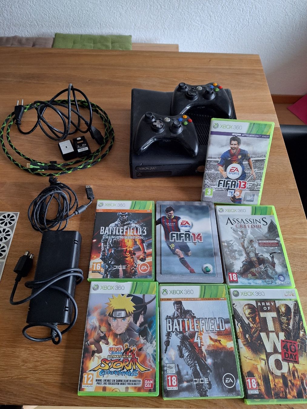 Microsoft Console: Xbox 360 mit 2 Controller, HDMI Kabel und 7 Spielen – Usato da Erlinsbach SO venduto da lca_pn9p