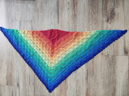 Dreiecktuch bunt neu gestrickt