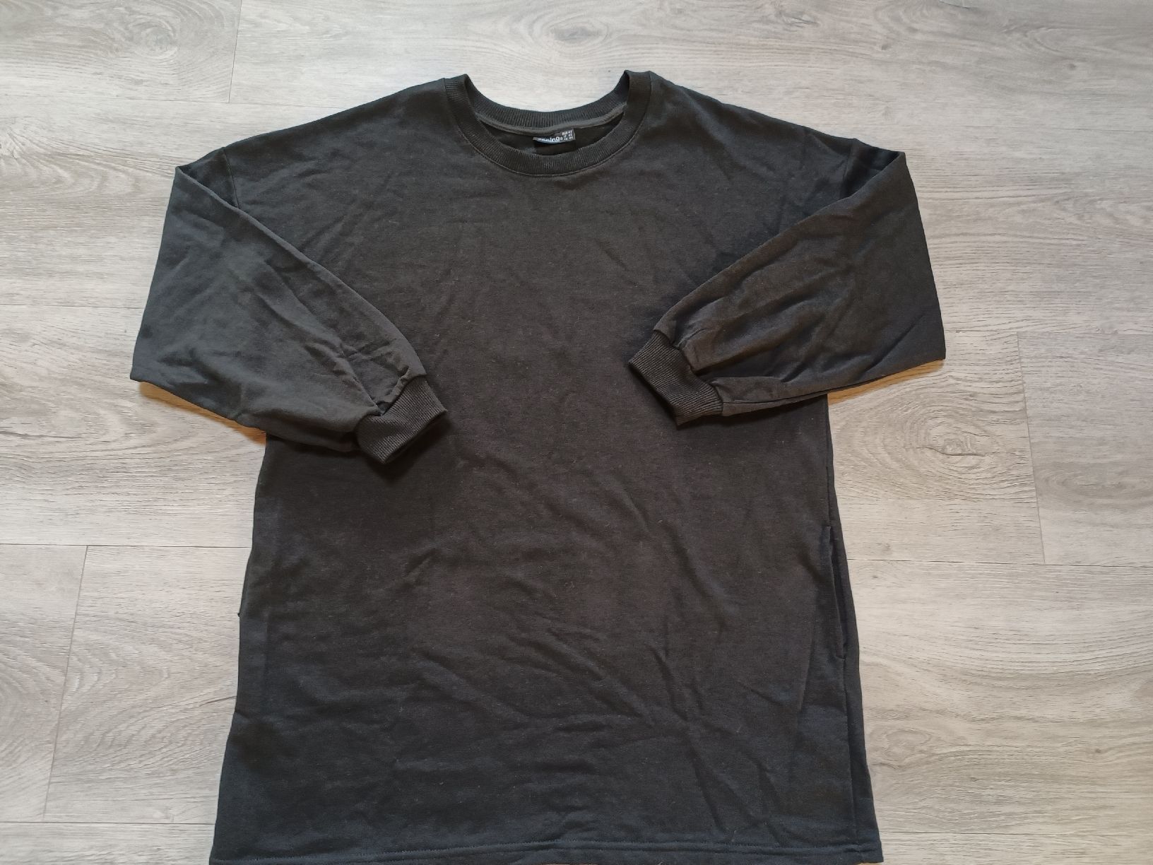 Maglioni & Felpe: Neuer Pullover 42/44 – Nuovo (secondo la descrizione) da Bätterkinden venduto da Elefantenzoo