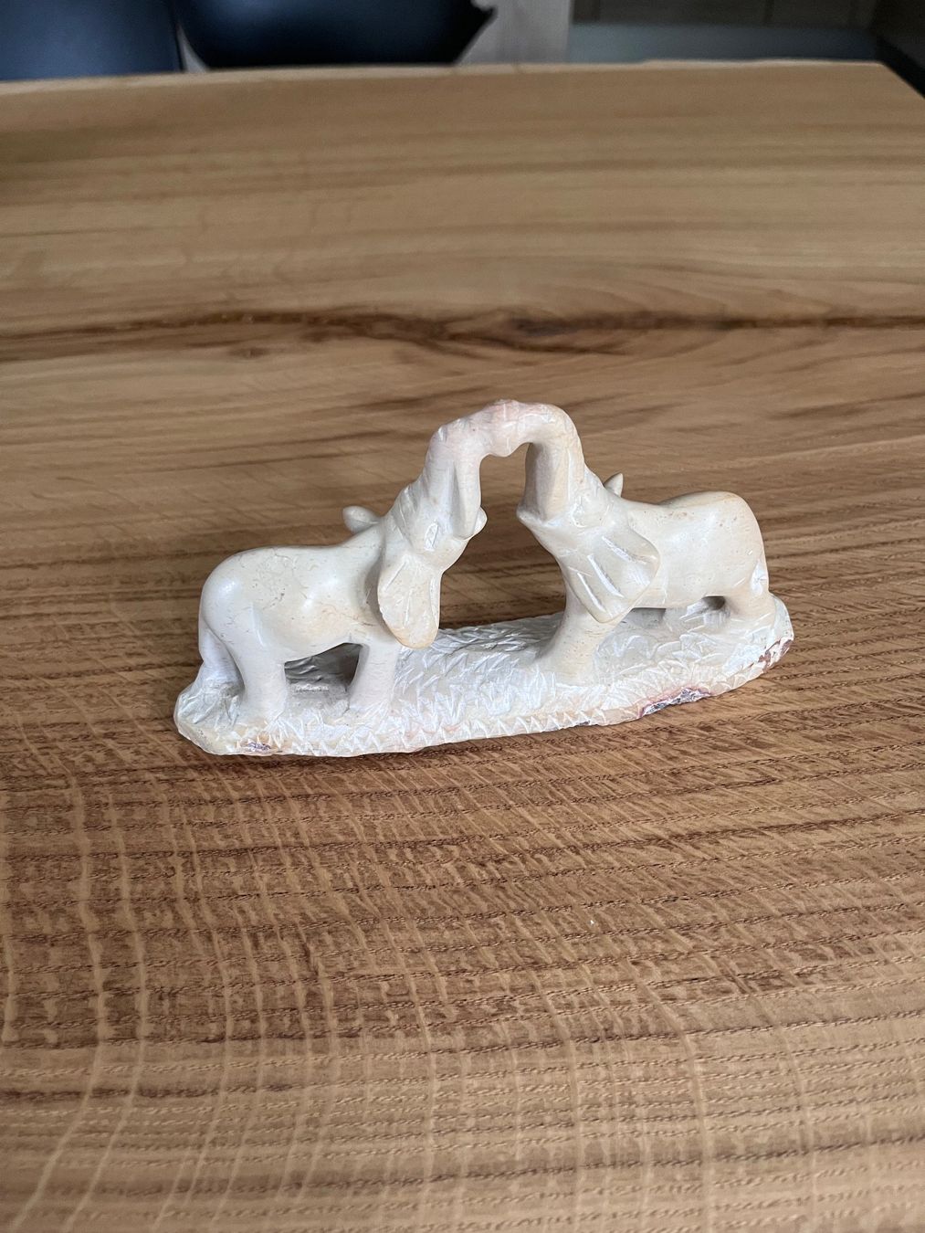 Statuette: Statuetta di 2 elefantini uniti – Nuovo (secondo la descrizione) da Davesco-Soragno venduto da dai_925z 1