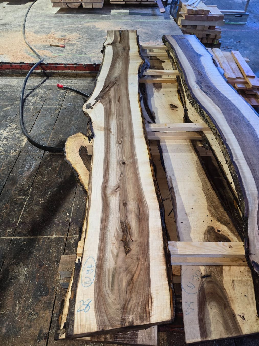 Articoli in legno: Nussbaumbrett Nr. N94 – Nuovo (secondo la descrizione) da Ramsei venduto da Waelchris