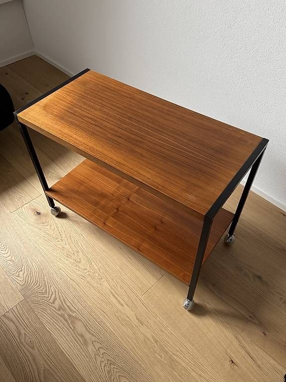 Carrelli di servizio: Mid Century Servierwagen / Beistelltisch – Usato da Uesslingen venduto da san_9thy 1