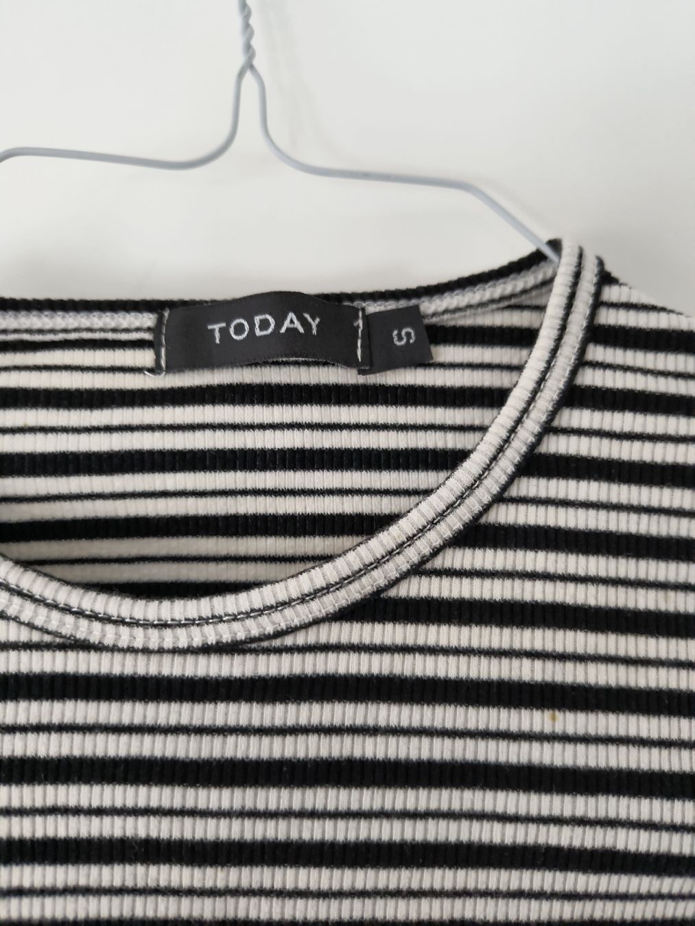 Top: Crop Top Gr. S / Today – Usato da Oberweningen venduto da Bumblebee2 1