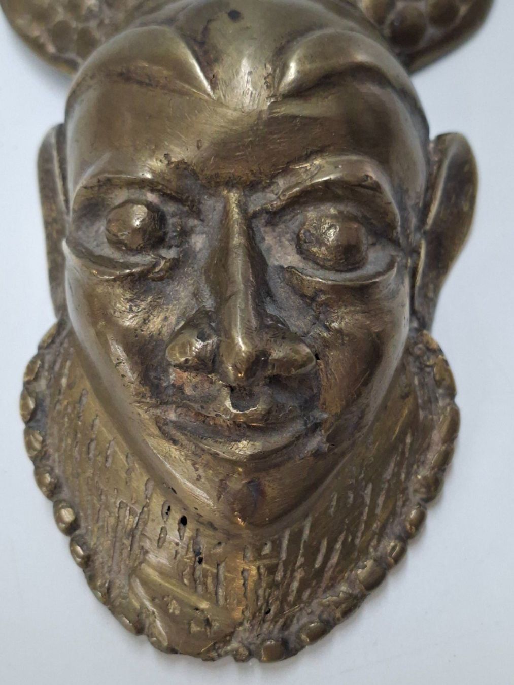 Arte internazionale: Bamoun Messing-Maske – Usato da Wettingen venduto da Wendemarket 1